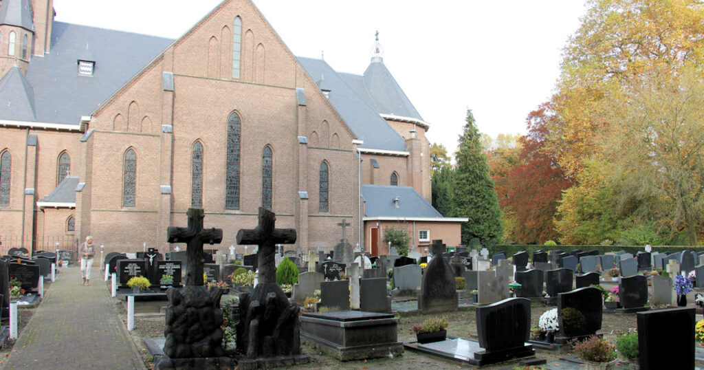Plechelmuskerk Saasveld